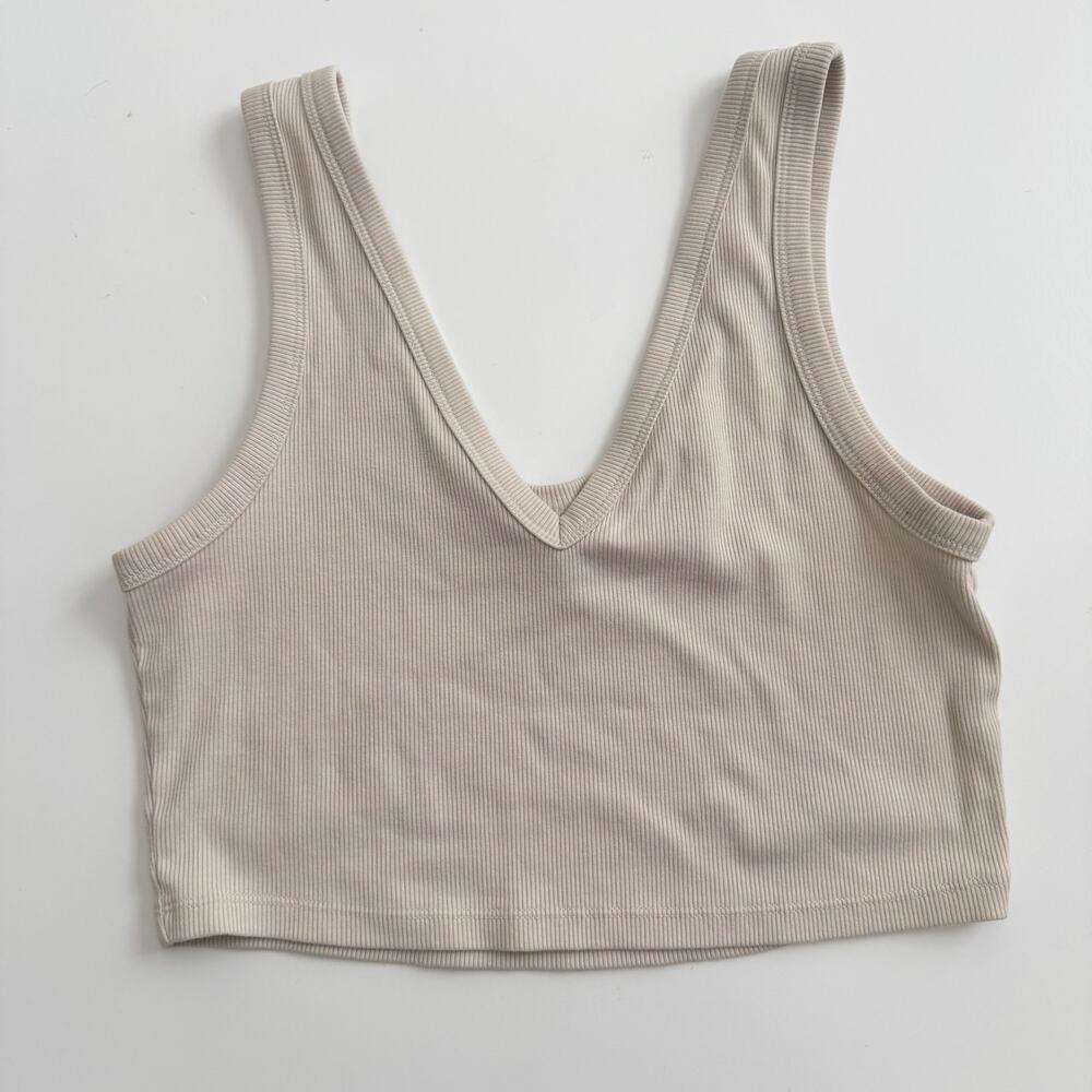 Wild Fable ribbed V neck crop tank top ivory beige tan
